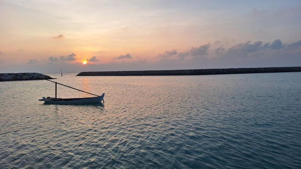Emzaz Blue Lagoon Ugoofaaru Ngoại thất bức ảnh