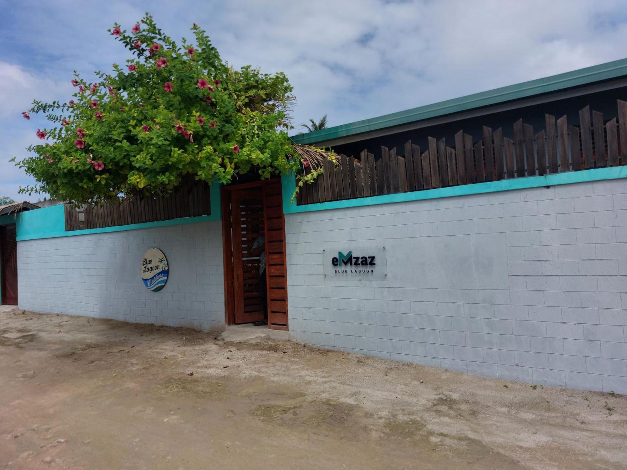 Emzaz Blue Lagoon Ugoofaaru Ngoại thất bức ảnh